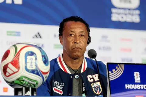 مدرب كاب فيردي: مباراة السعودية قوية.. ونملك حلولاً للغيابات 